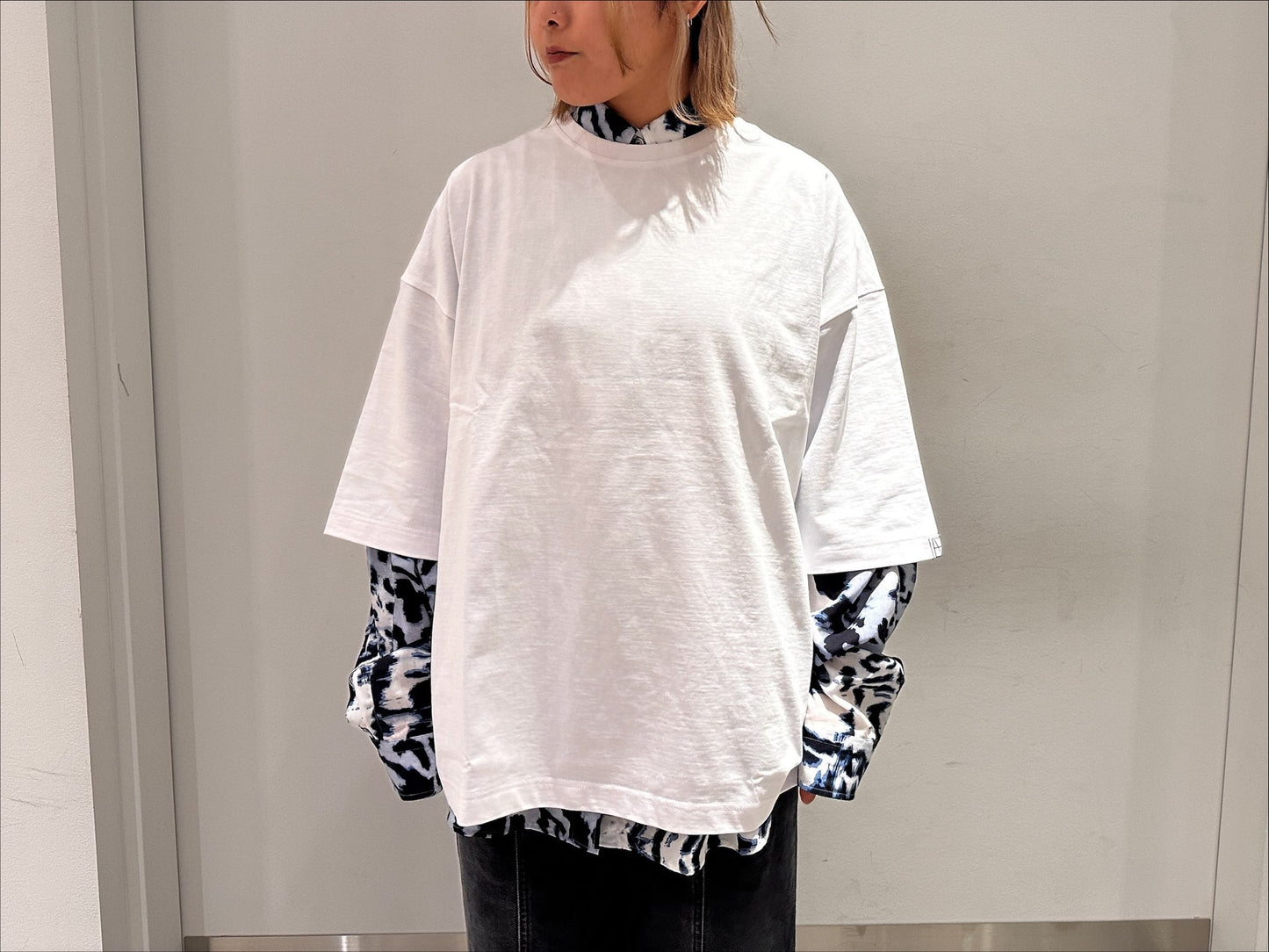MGSバックミニプリントタックTシャツ