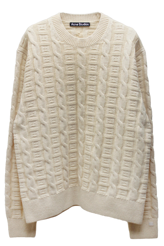 ケーブルニット