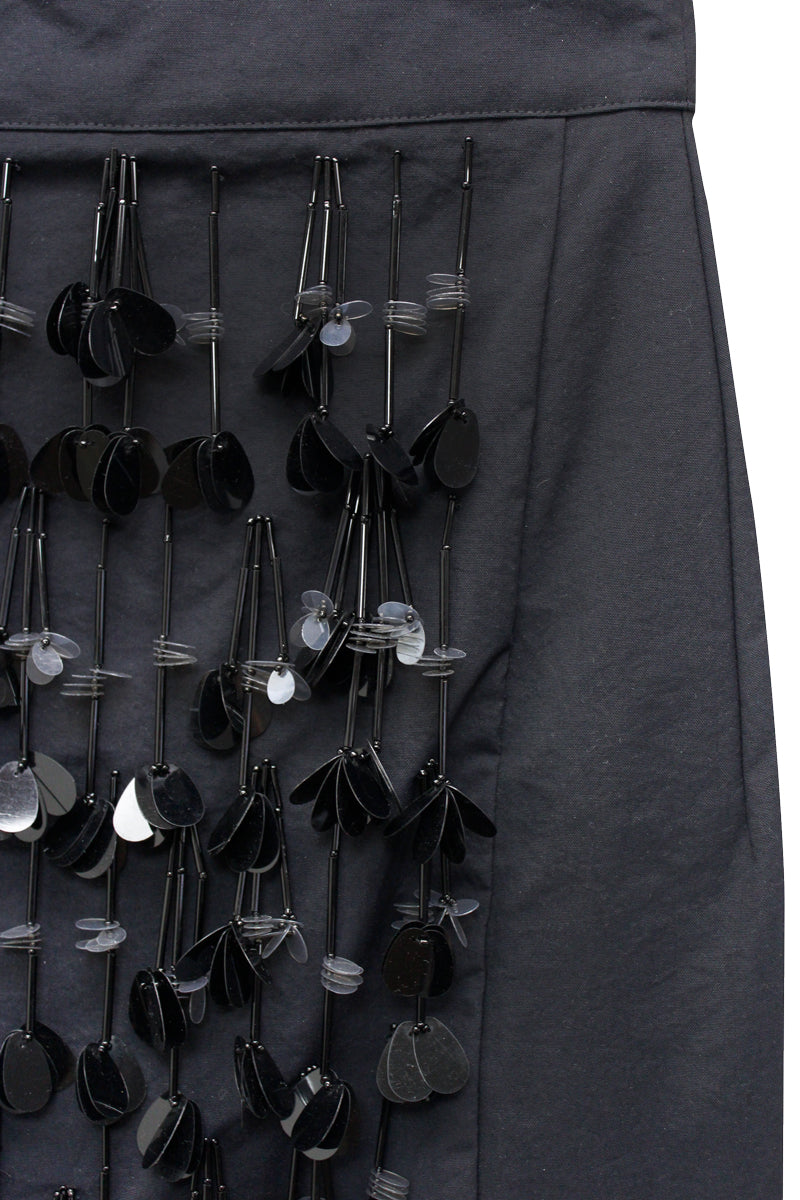 スパンコール刺繍付ミディスカート