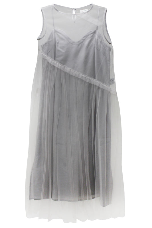 チュールワンピース