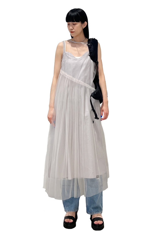 チュールワンピース
