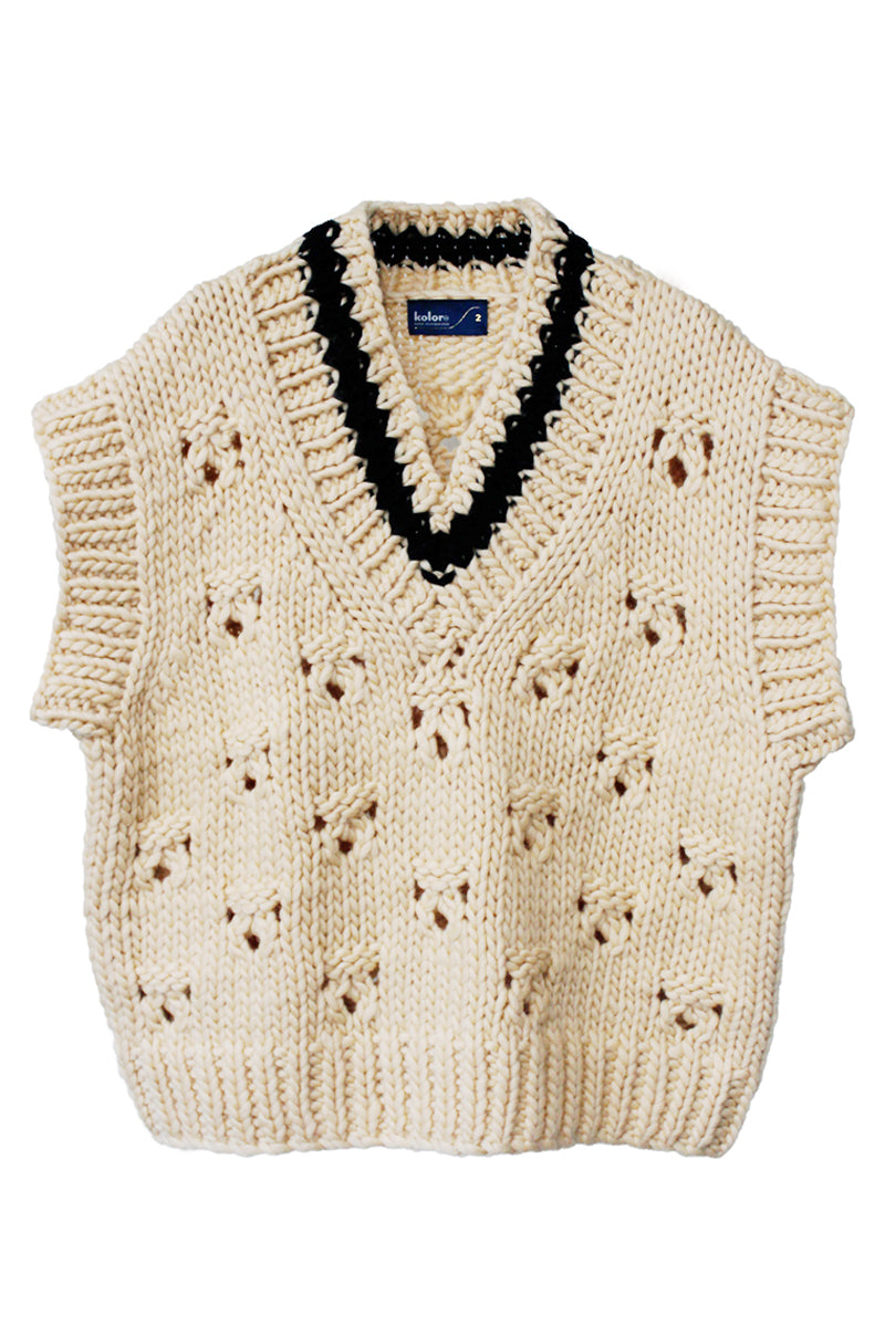 Vネックベスト【25AW】
