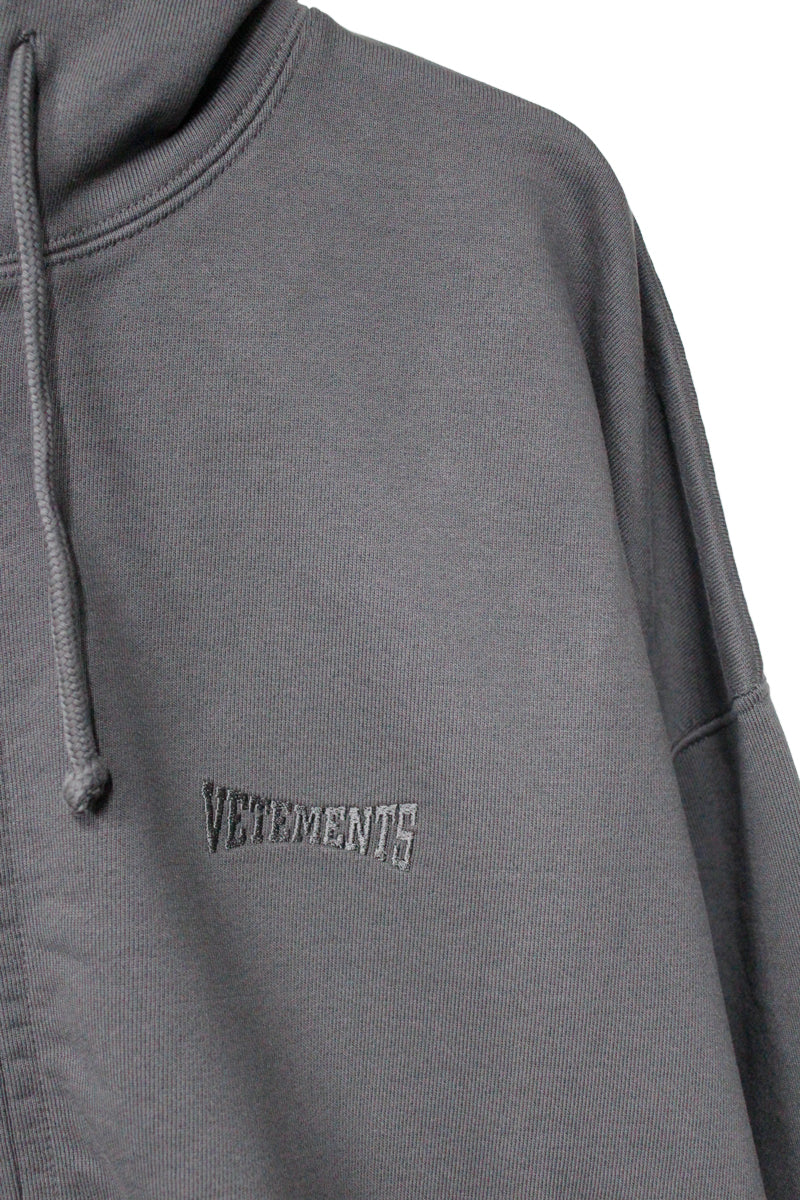 LOGO OVERSIZED ZIP-UP HOODIE【25AW】