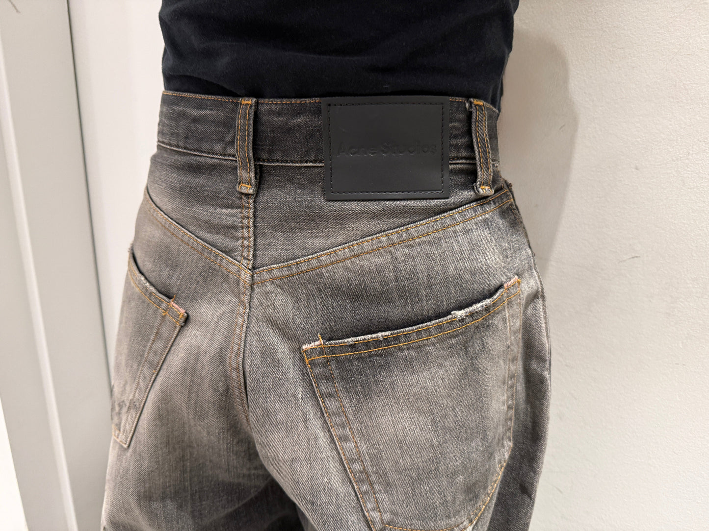 ルーズフィットジーンズ(UNISEX)