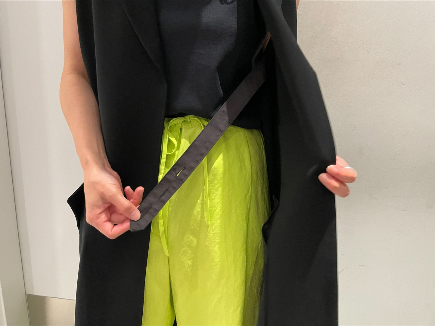 LONG VEST
