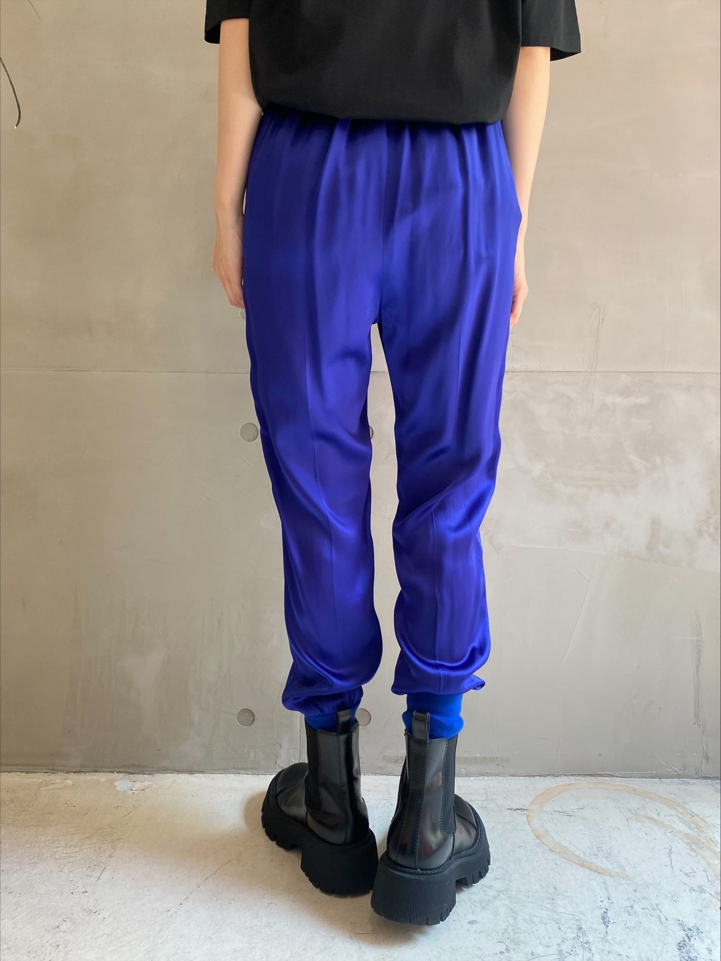 テーラードパンツ