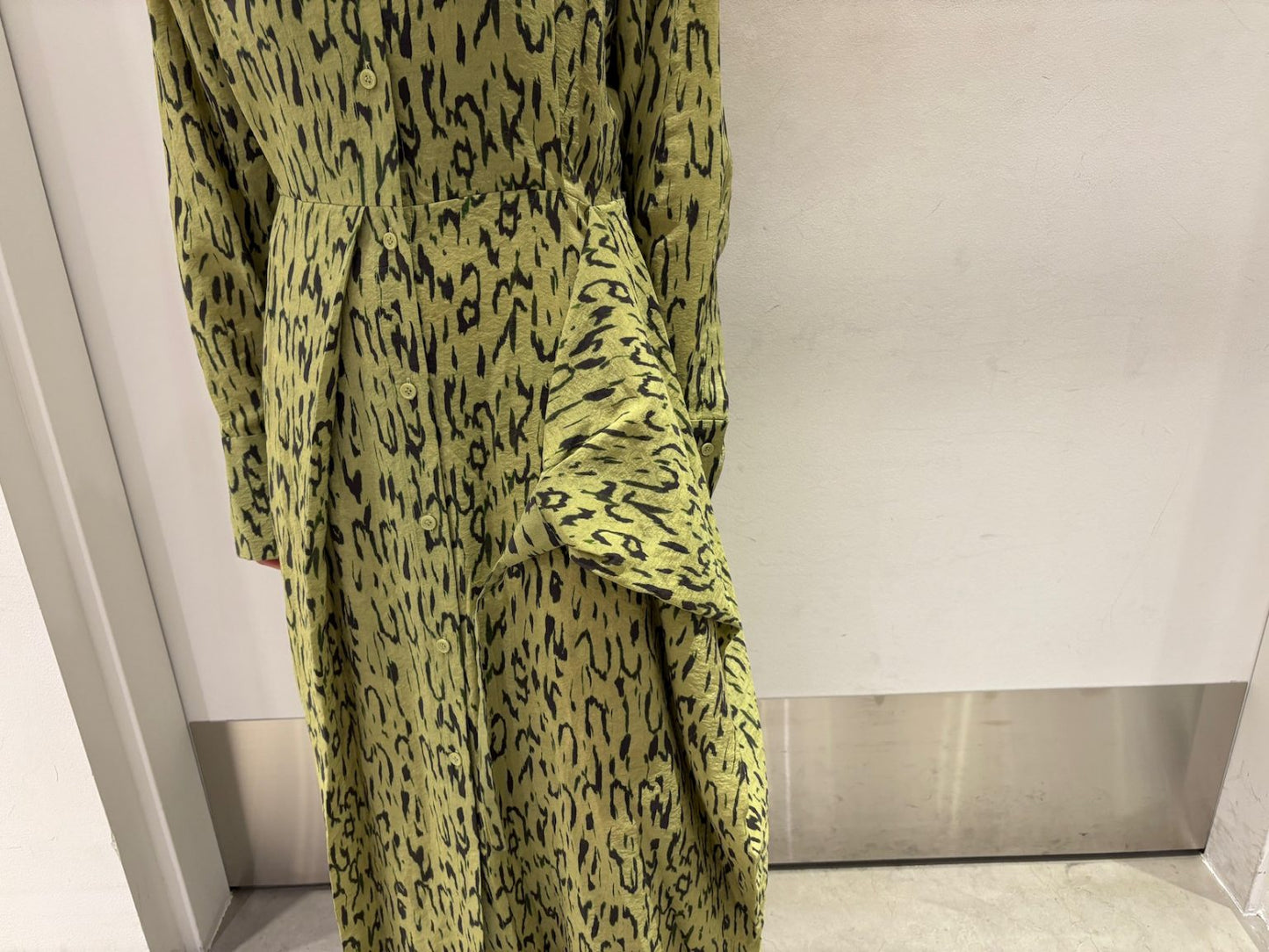 総柄シャツワンピース