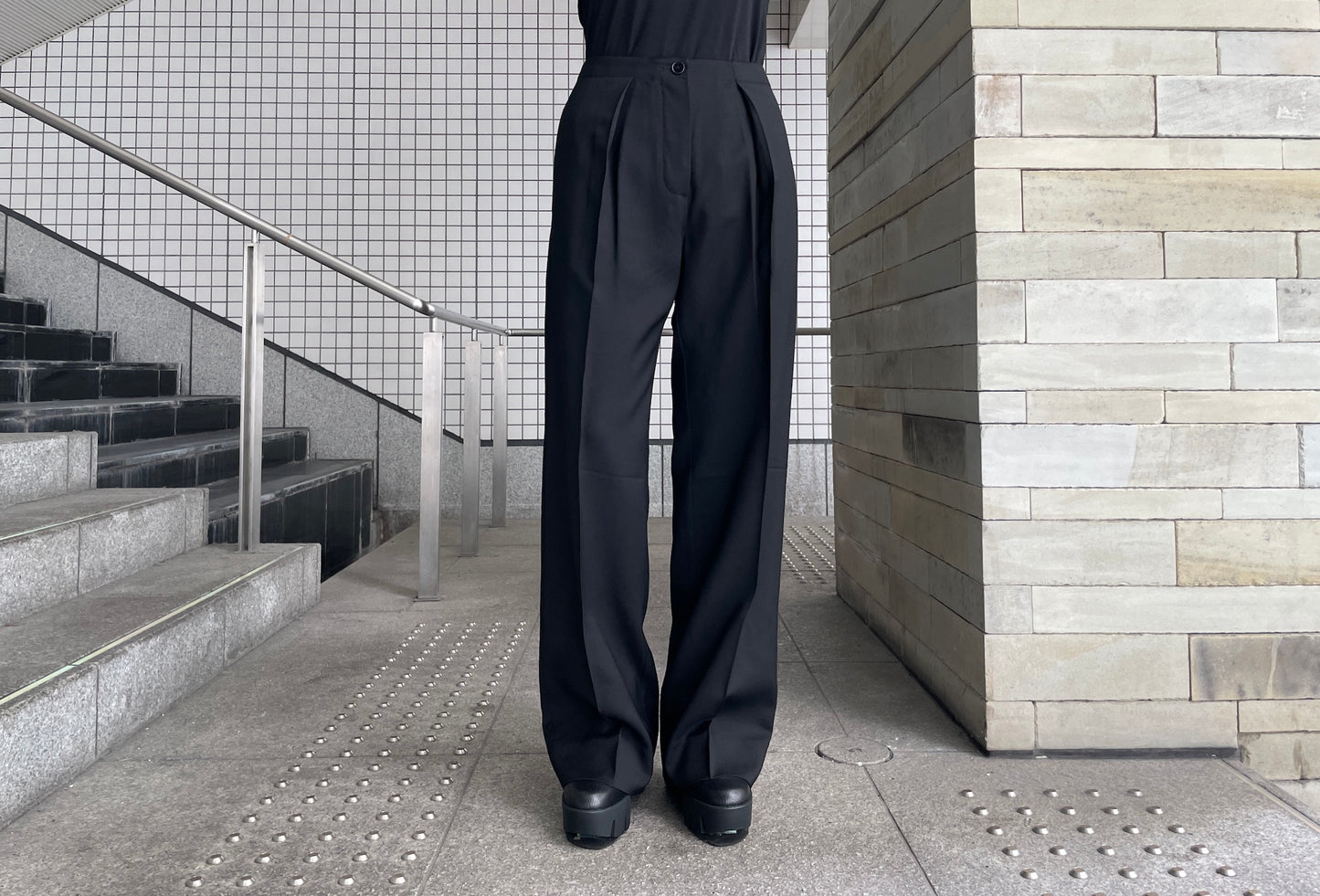 センタープレスワイドパンツ【23AW】