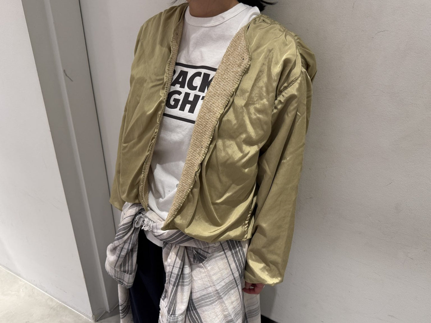 SILKY SHIRRING VOLUME BOMBER