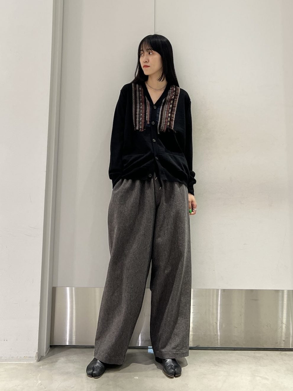 Vネックカーディガン(MEN)【25AW】