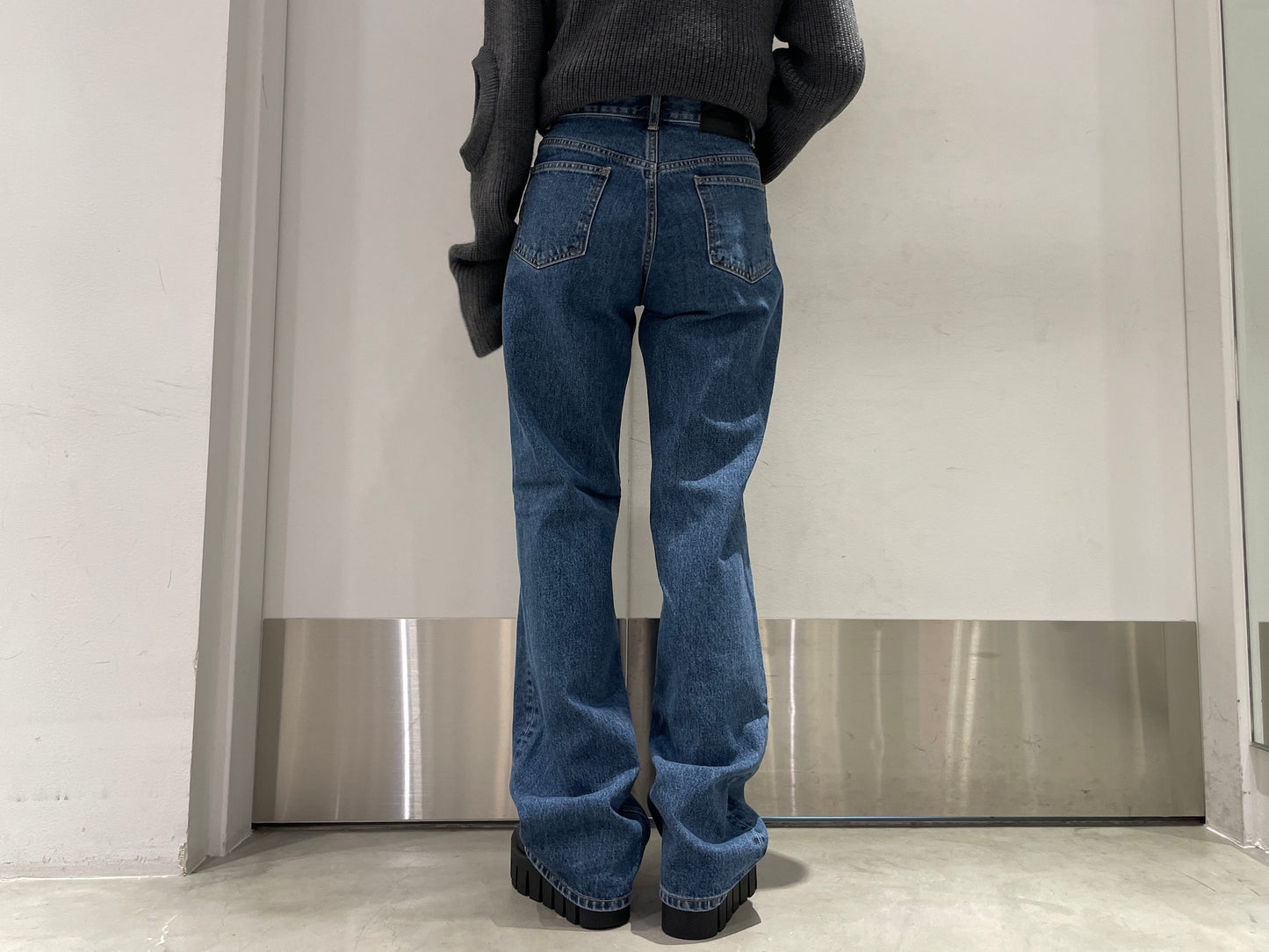 WASHED DENIM STRAIGHT PANTS【23AW】