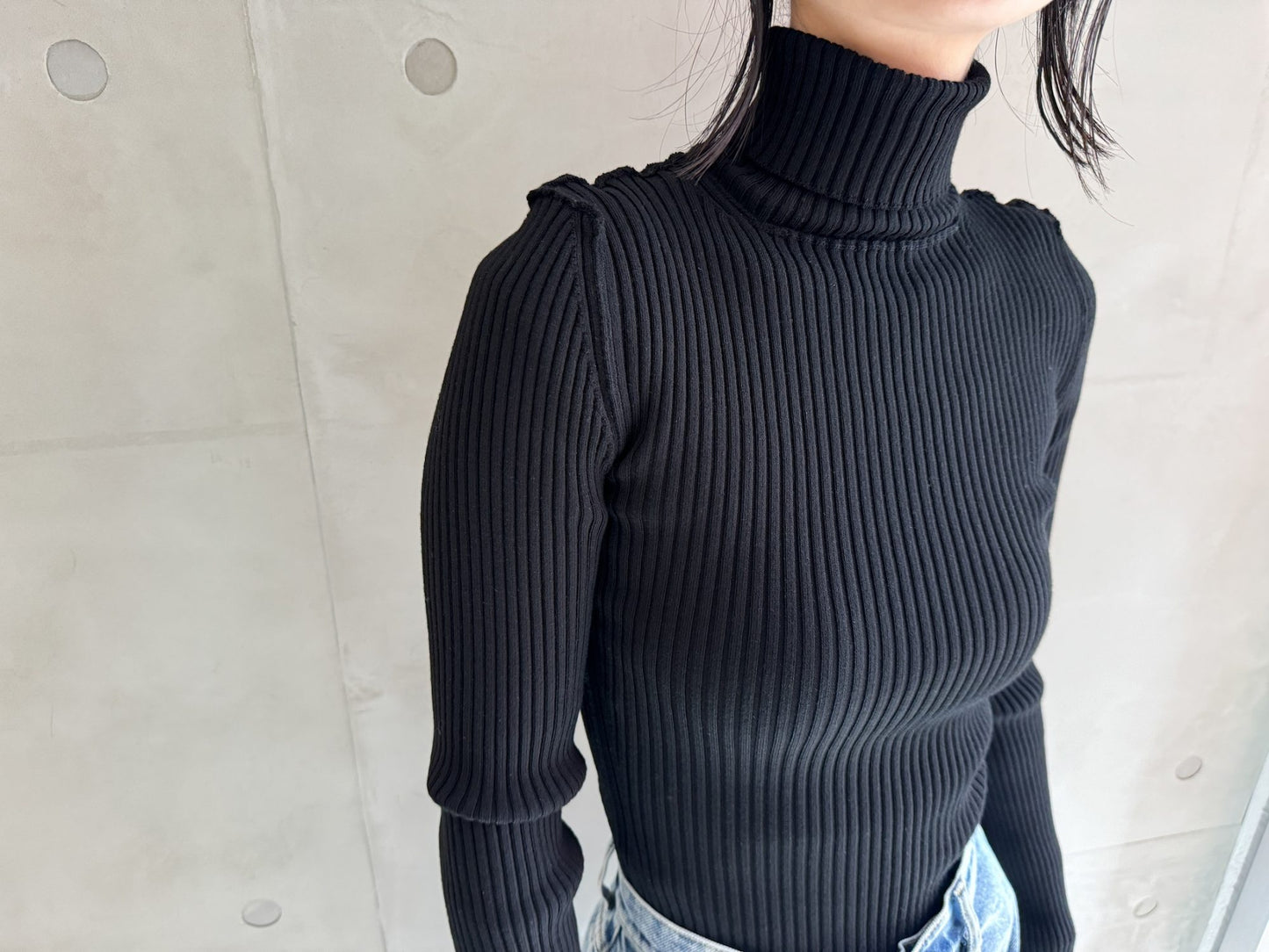 BIG LABEL INSIDE-OUT KNITTED