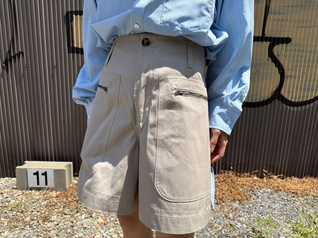 zipper patch short pants