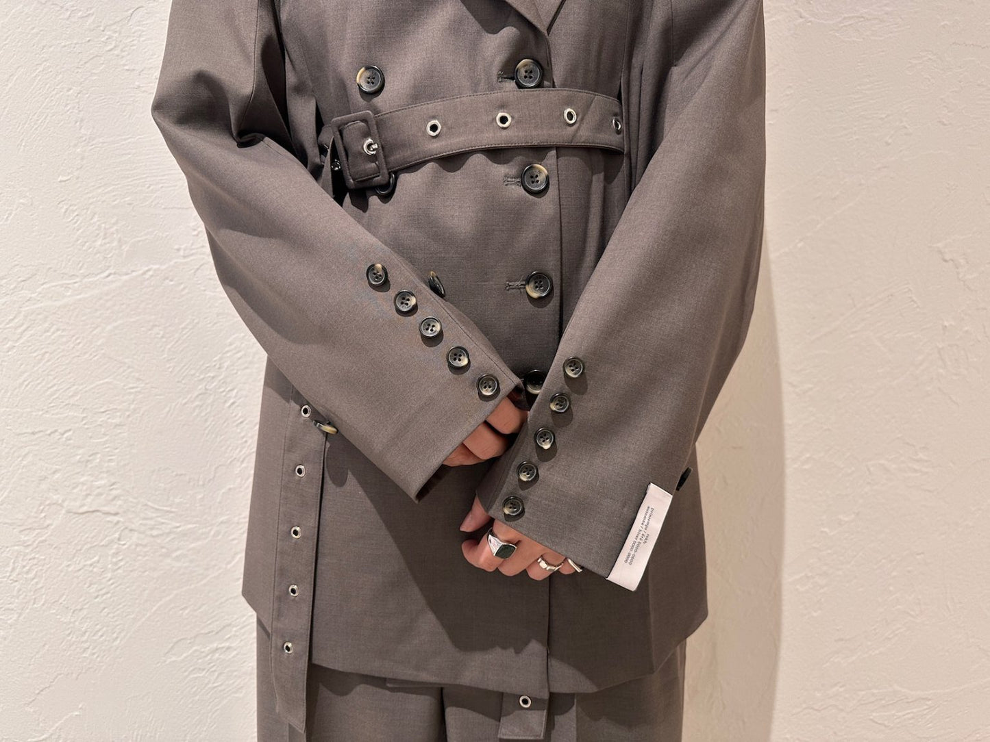 MULTI BUTTONHOLES OVERSIZED BLAZER