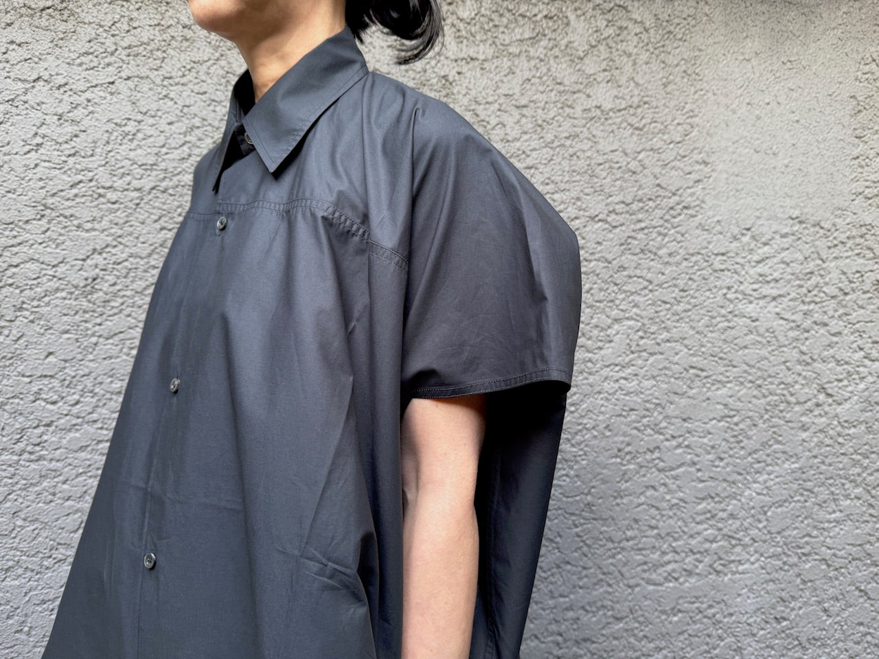 wide short sleeve shirt
