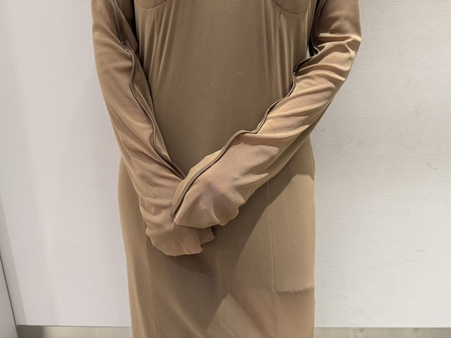 シアーワンピース