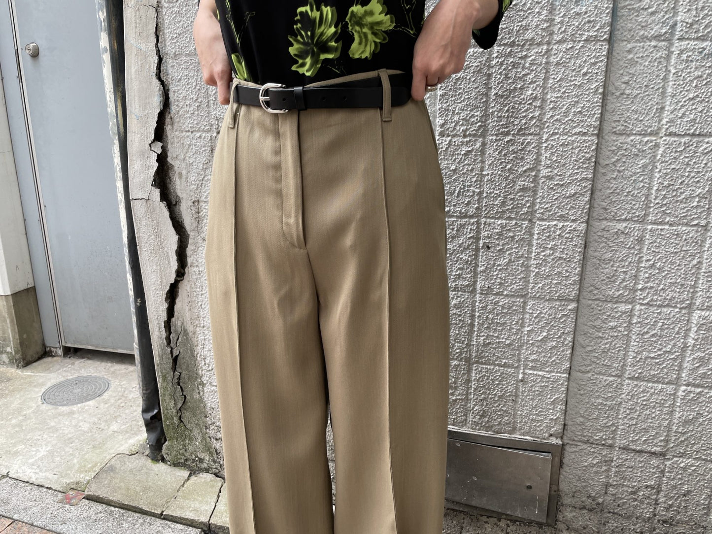 センターシームワイドパンツ