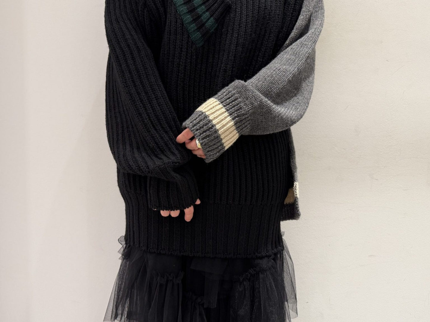 切替Vネックニット(BEACON)【25AW】