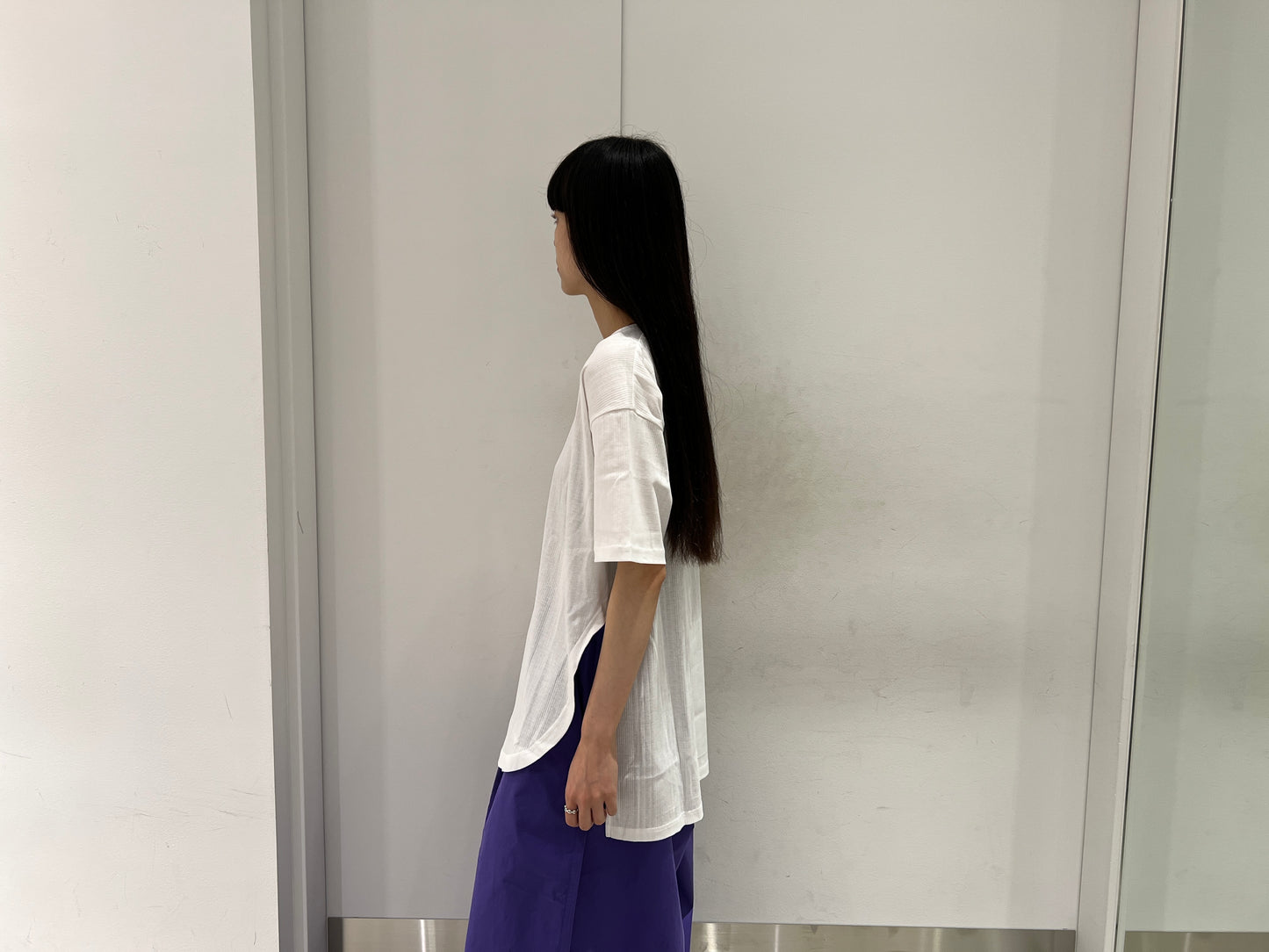NEEDLE CUT Tシャツ