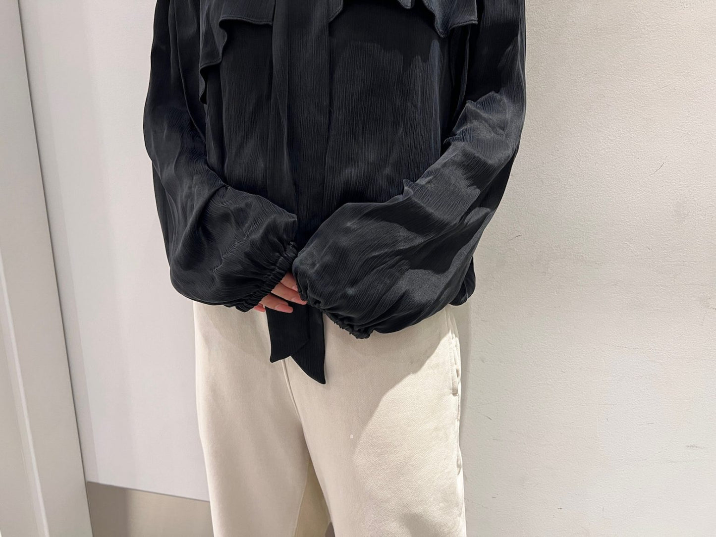 タイ付ブラウス【25AW】
