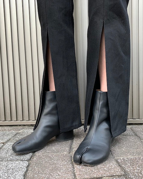 RIGIDスリットデニムパンツ
