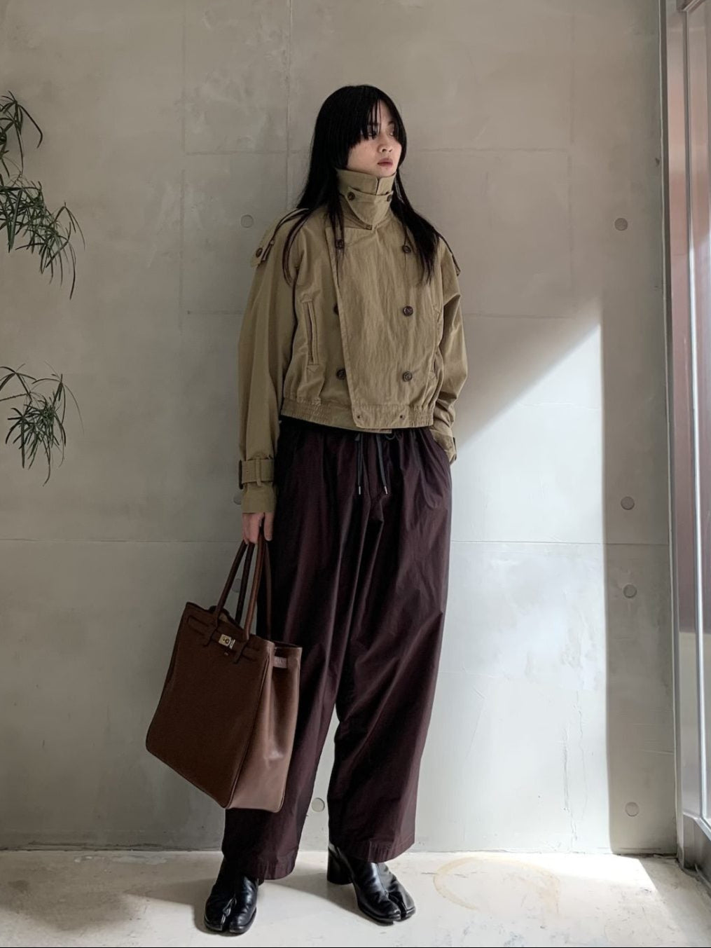 QUIET MILITARY SHORT TRENCH