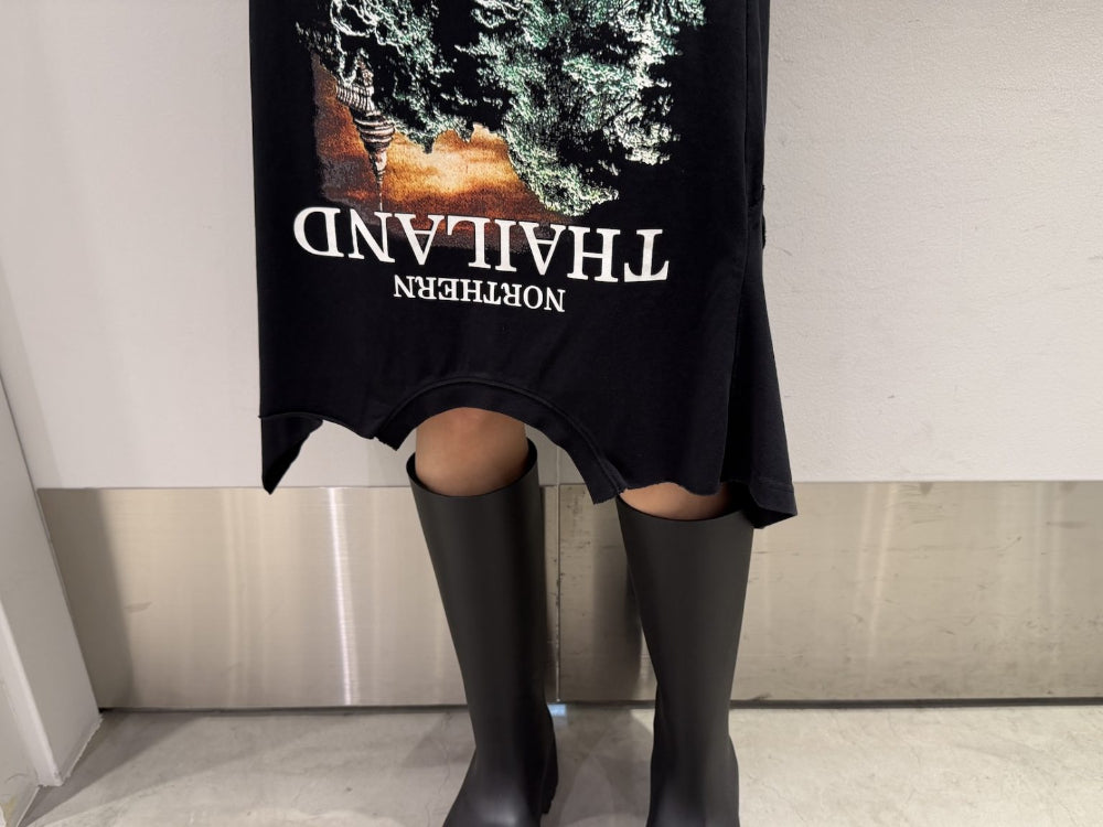 THAILAND TOURIST UPSIDE-DOWN T-SKIRT
