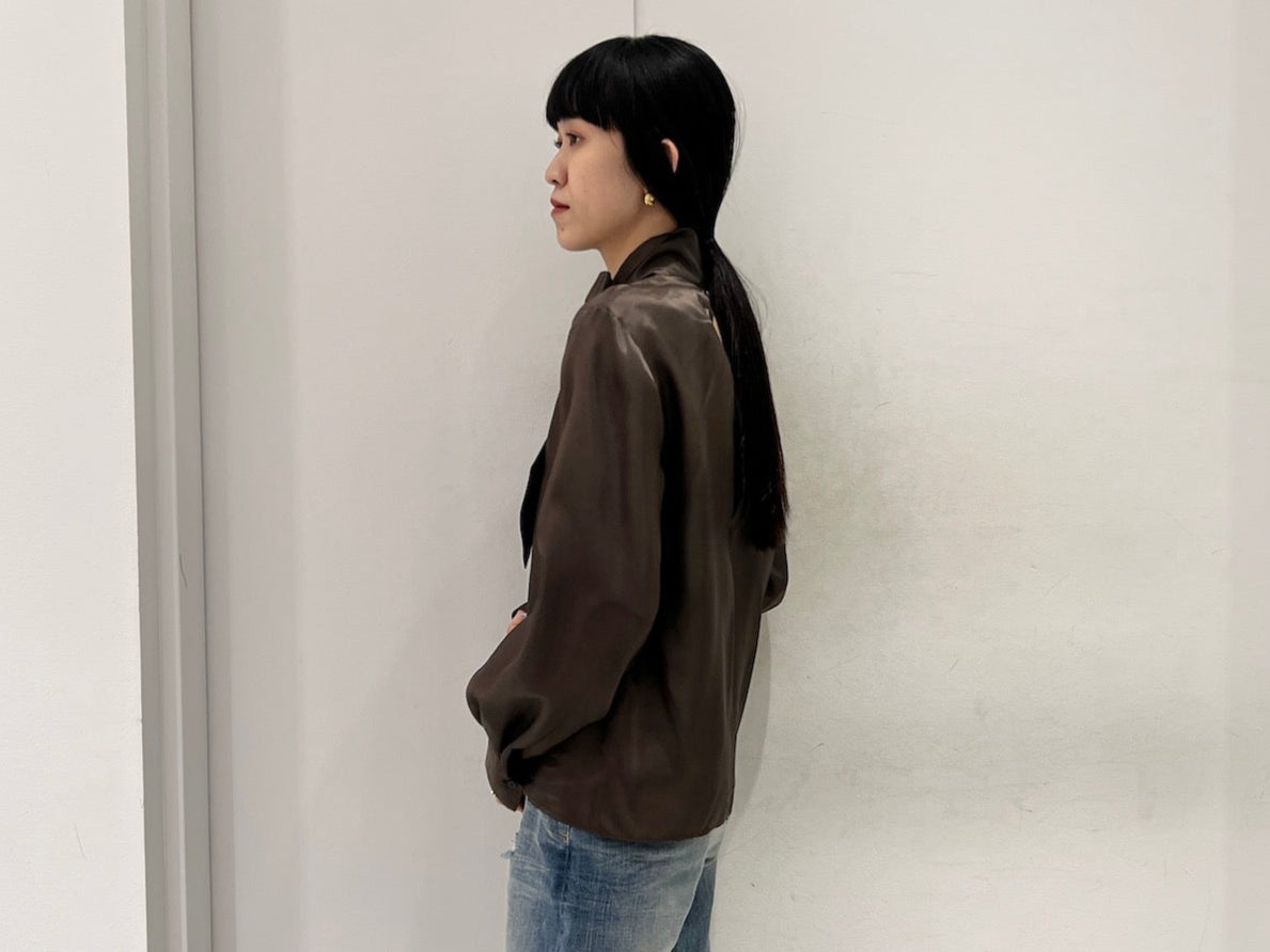 ツイストボウシャツ