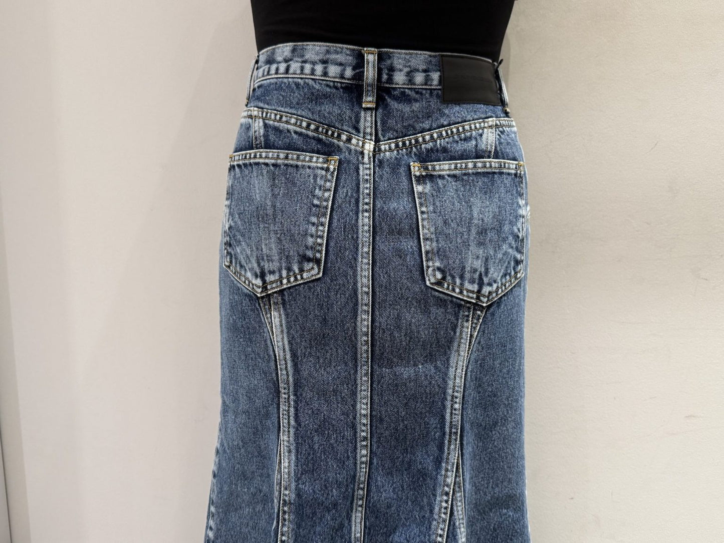 WASHED DENIM MERMAID LINE SKIRT【25AW】