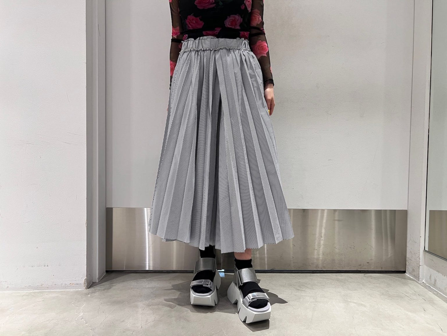 mult stripe sunpleated skirt【25SS】