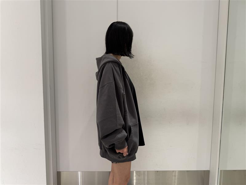 LOGO OVERSIZED ZIP-UP HOODIE【25AW】