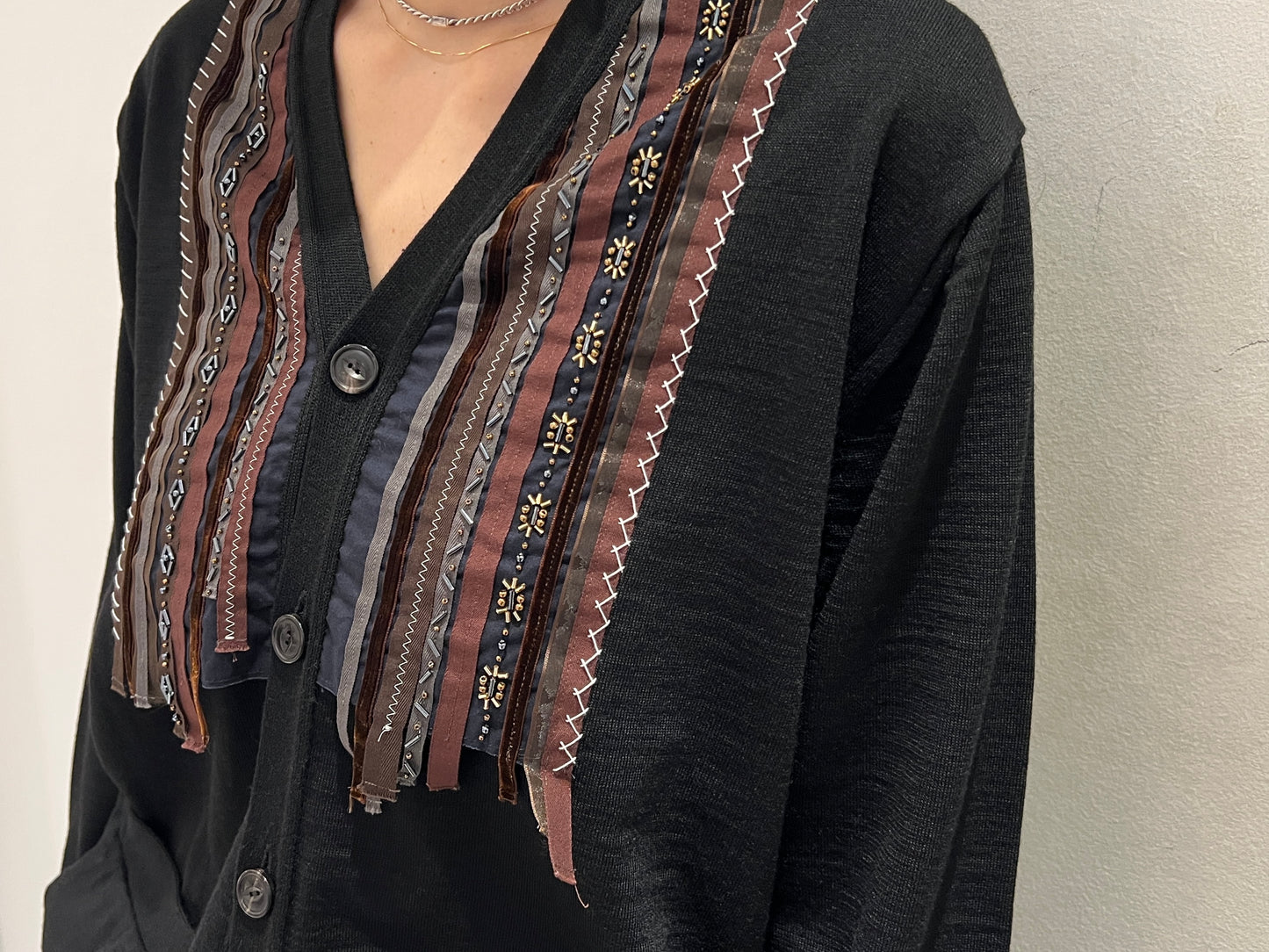 Vネックカーディガン(MEN)【25AW】