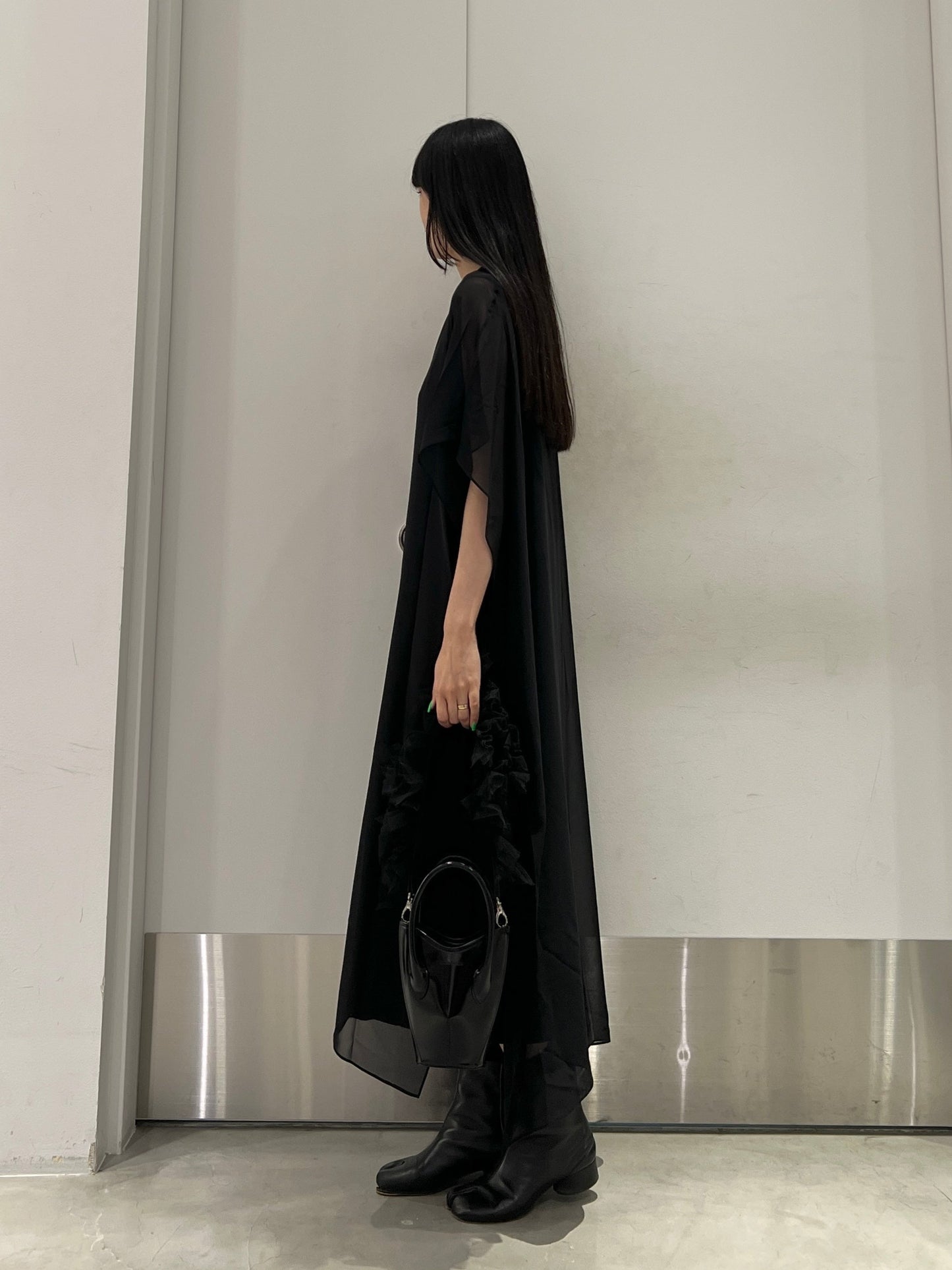 Vネックレイヤードドレス【25AW】