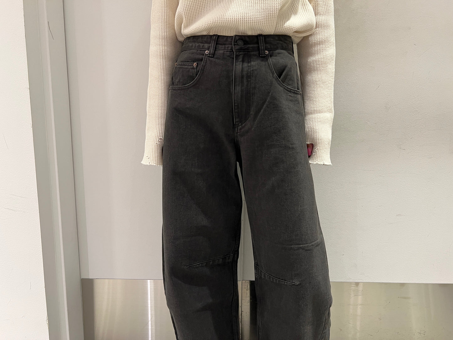 カーブデニムパンツ【25AW】