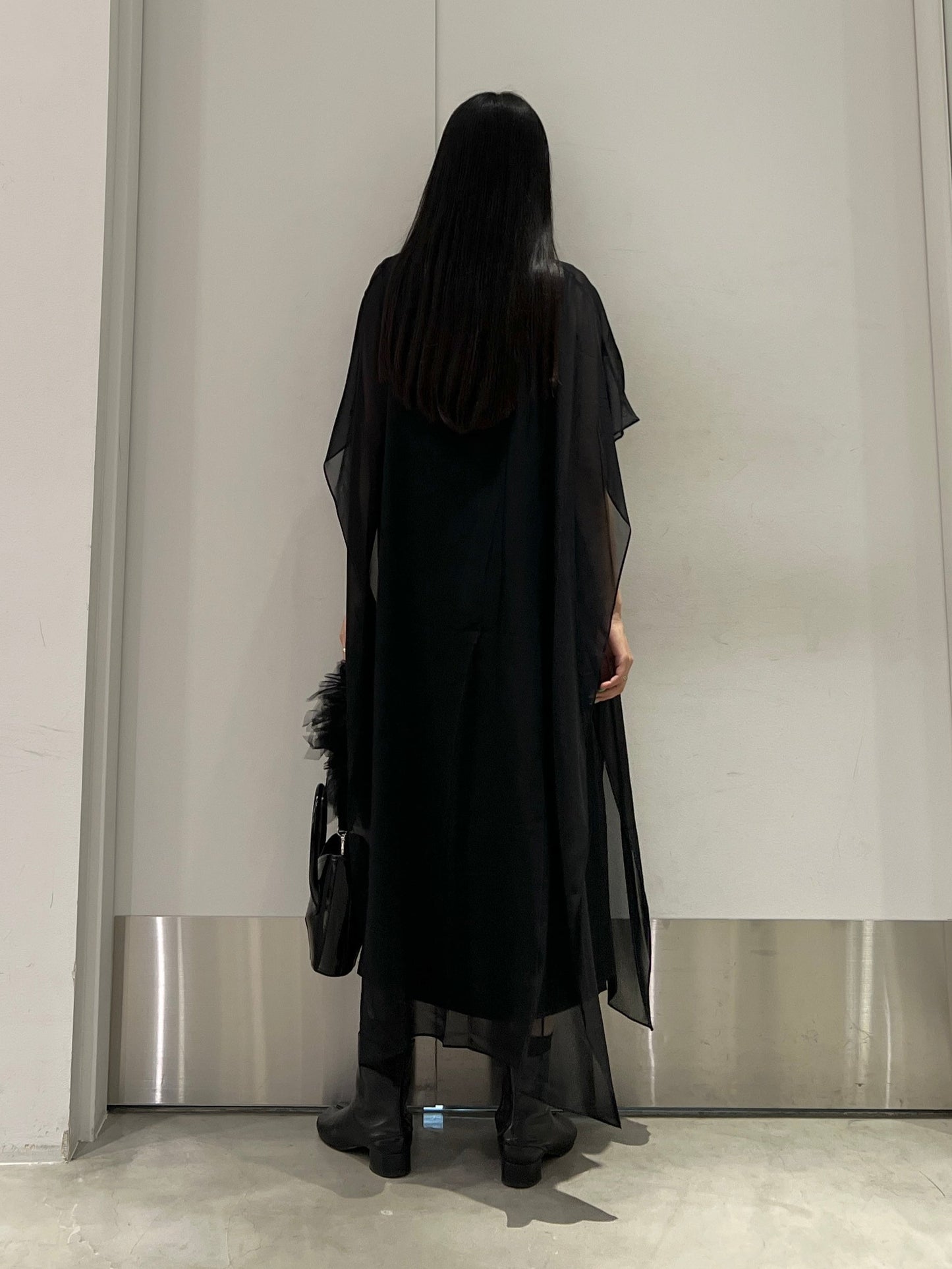 Vネックレイヤードドレス【25AW】