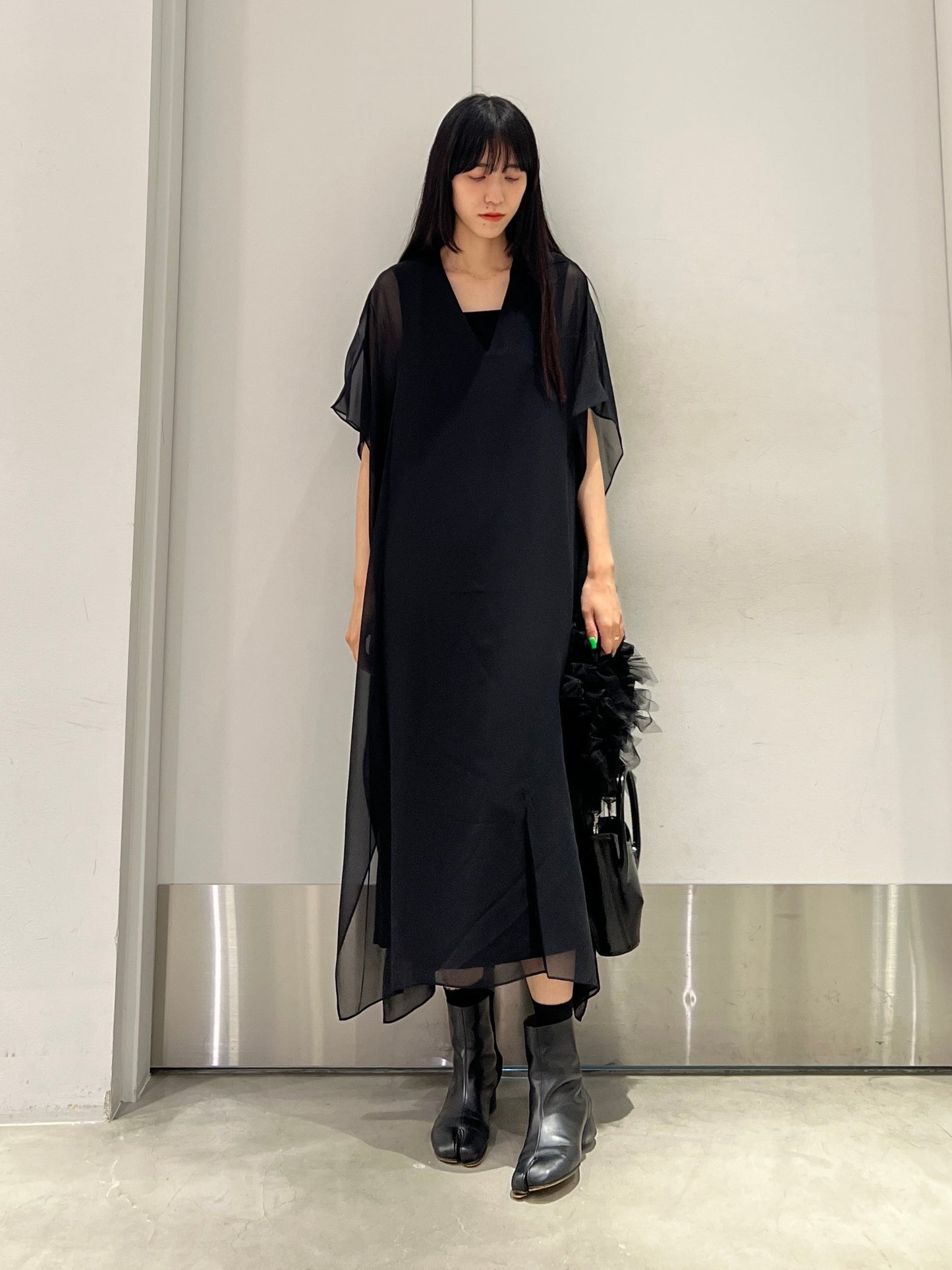 Vネックレイヤードドレス【25AW】
