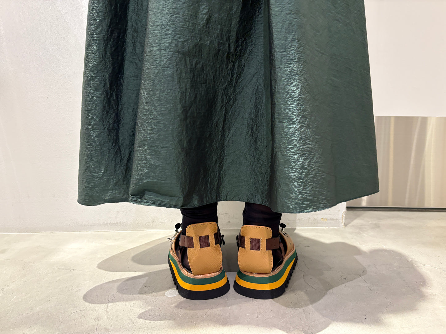 シャークソールサンダル