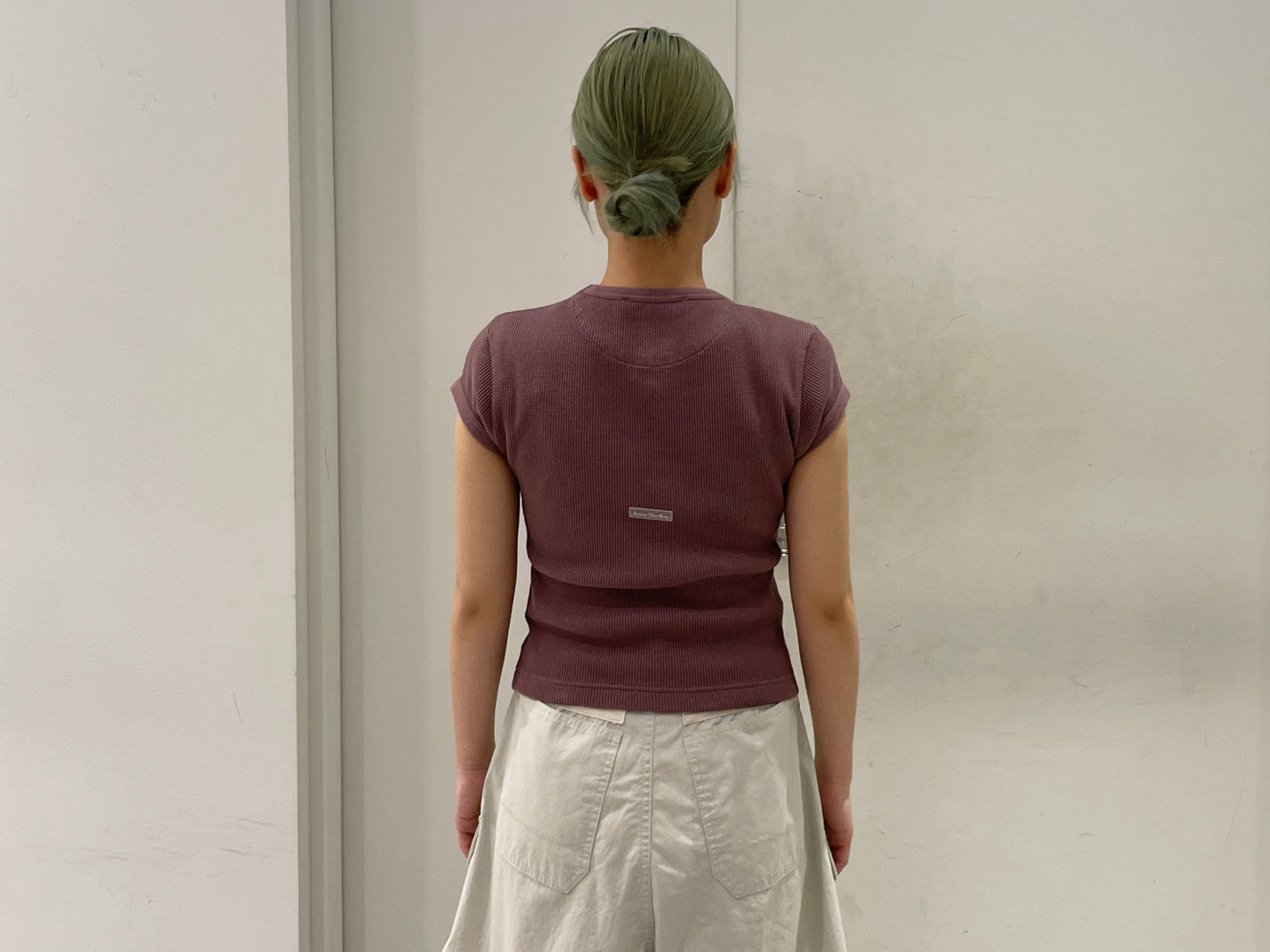 クルーネックフィットTシャツ