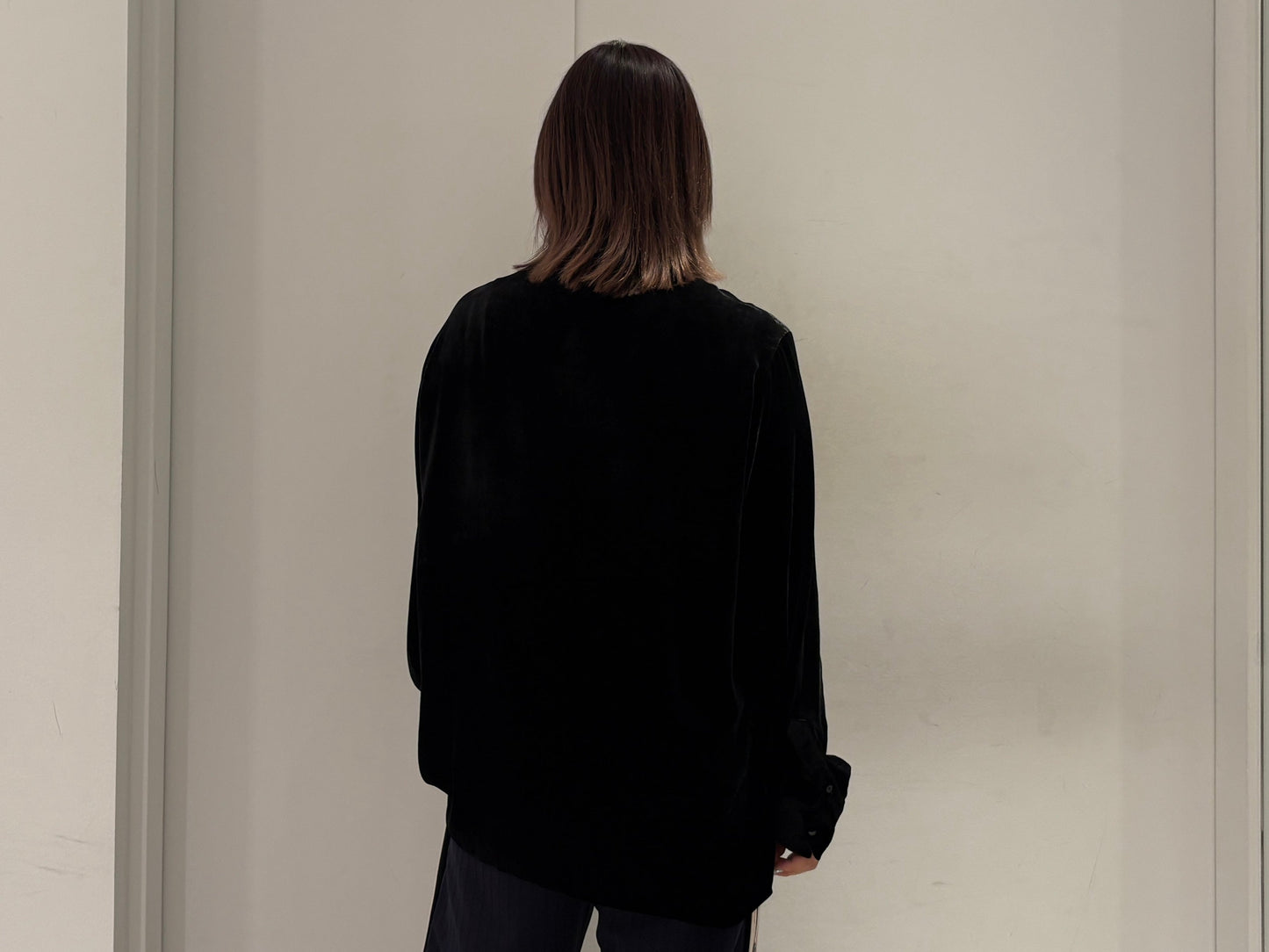 BOXY VELVET SHIRT