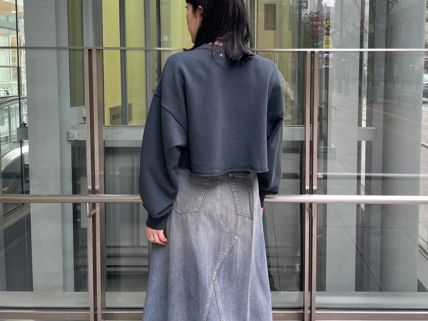 GOLDEN CROPPED CREWNECK SWEATSHIRT【25SS】