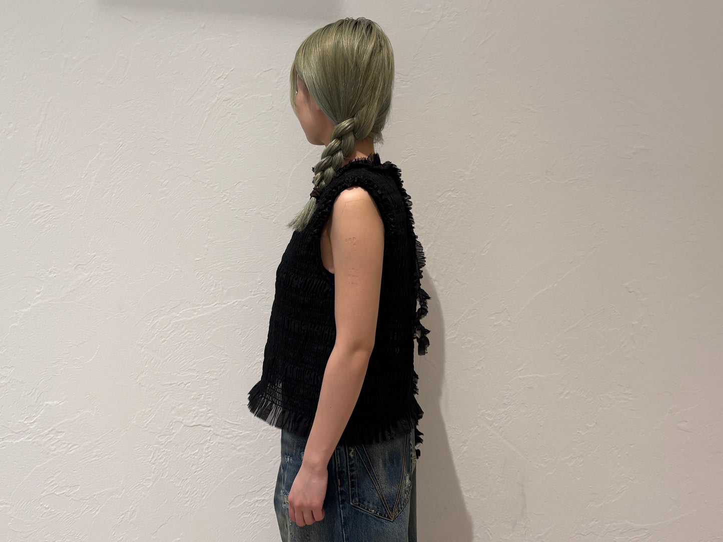 PLEATED SLEEVELESS TOP【25SS】