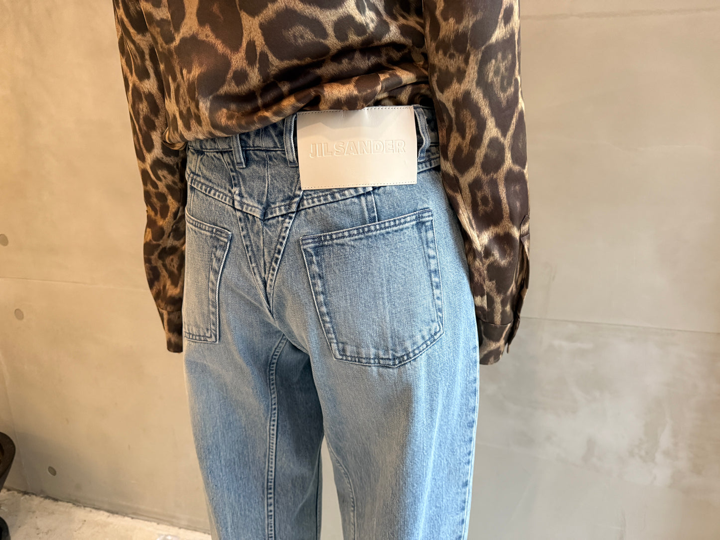 ルーズレッグデニムパンツ【25SS】