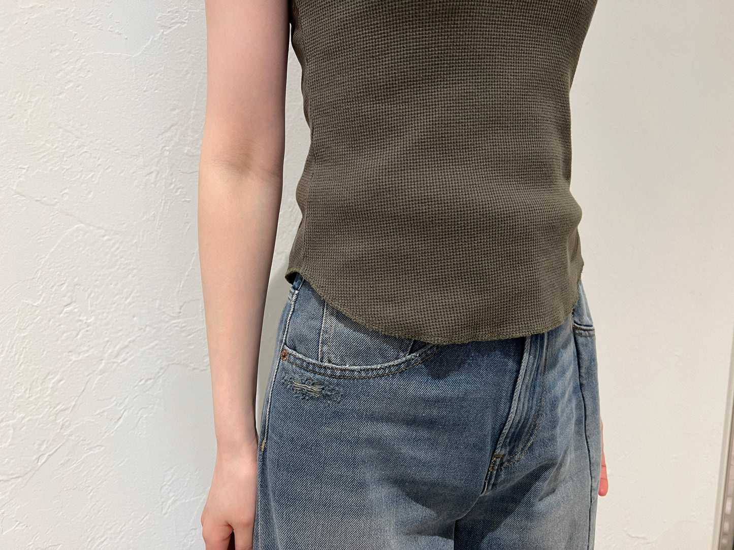 WAFFLE FABRIC SLEEVELESS TOP