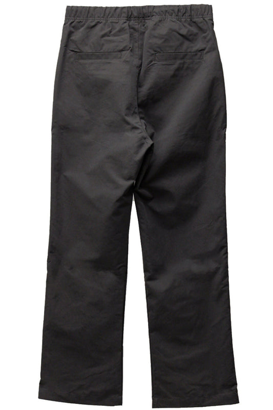 リラックスパンツ