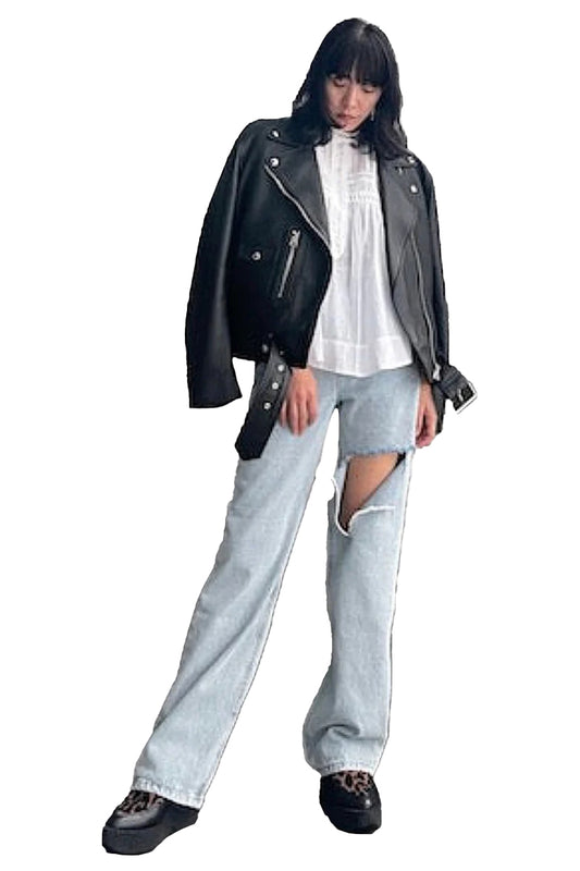 ダメージデニムパンツ