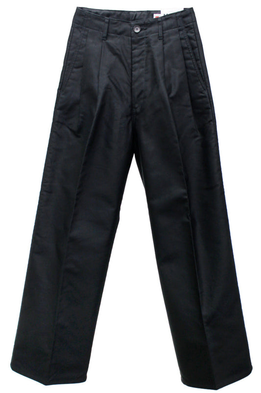 TUCK WIDE PANTS