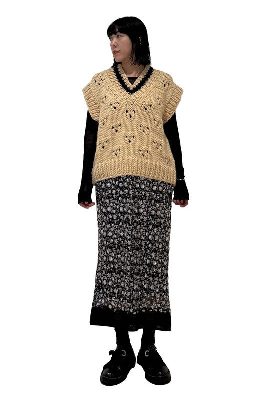 Vネックベスト【25AW】