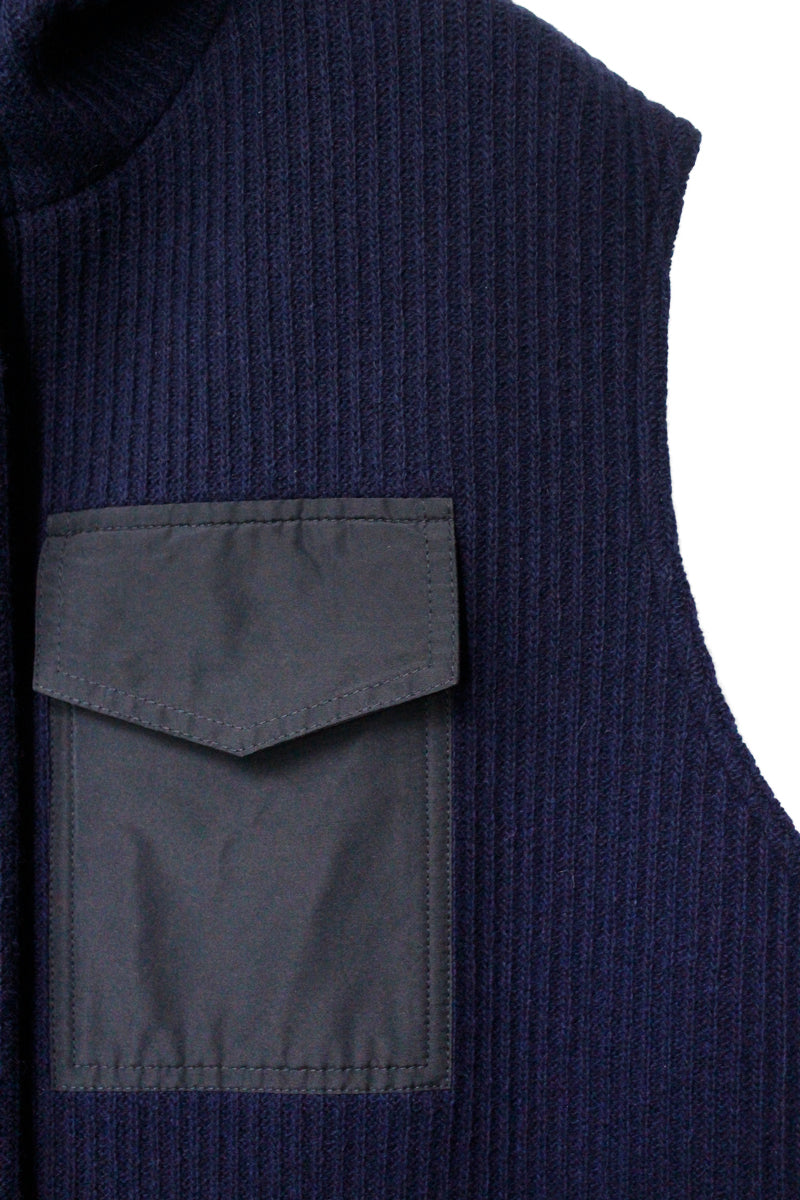 フード付ベスト【25AW】