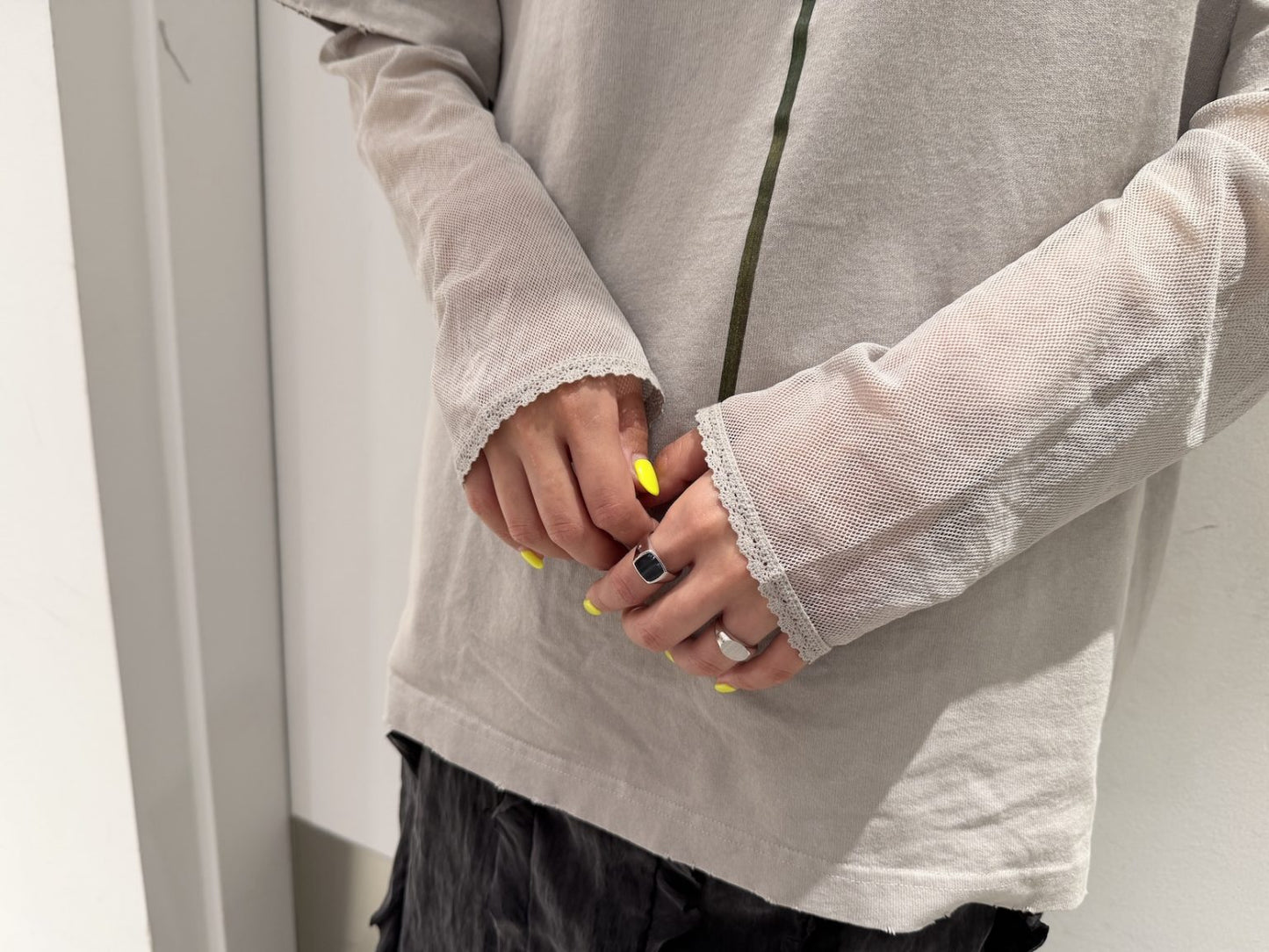レイヤードグラフィックTシャツ（UNISEX）