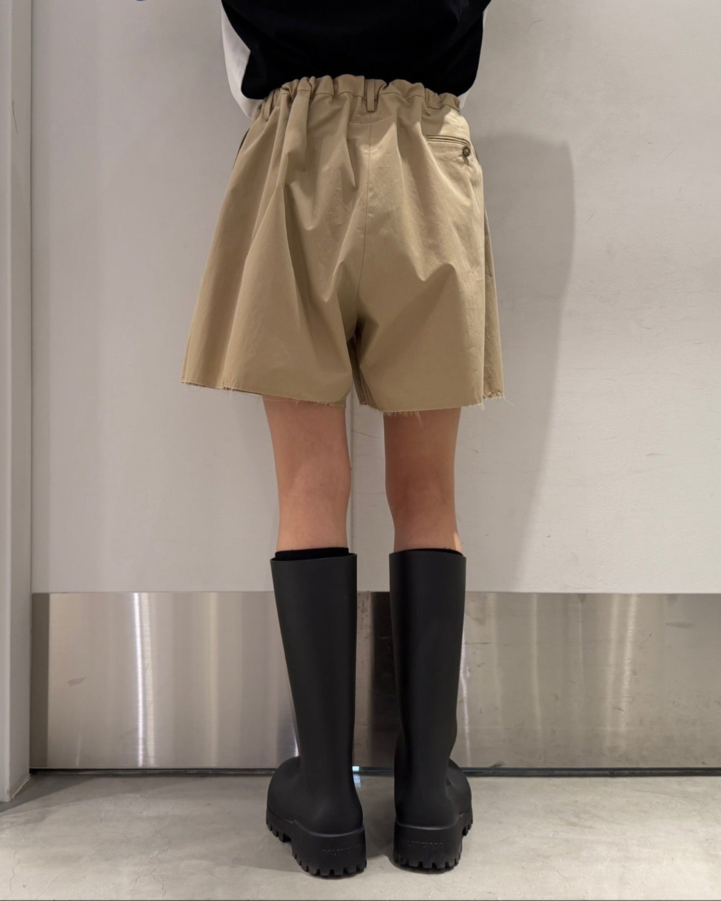 ギャザーフレイドショートパンツ
